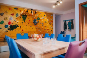 Apartment Kapitan With Climbing Wall